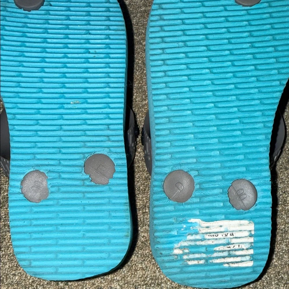 Havaianas Minecraft Themed Flip Flops - Blue and Gray Size USA 9C